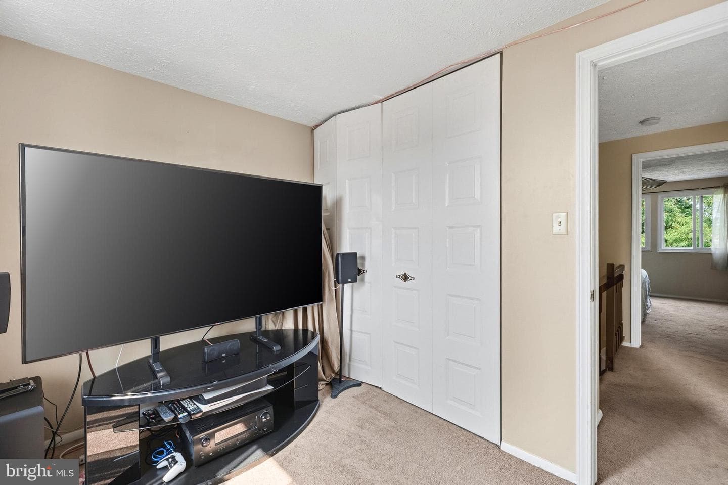 7037 Hames Court photo 28