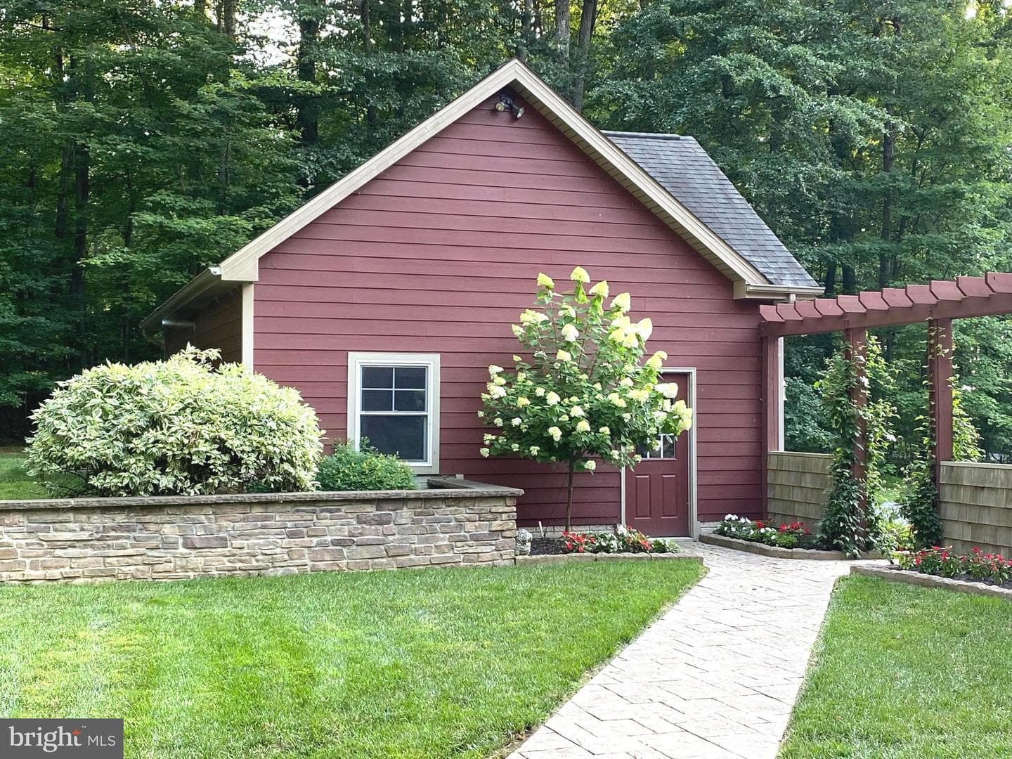 8711 Chestnut Grove Road photo 34