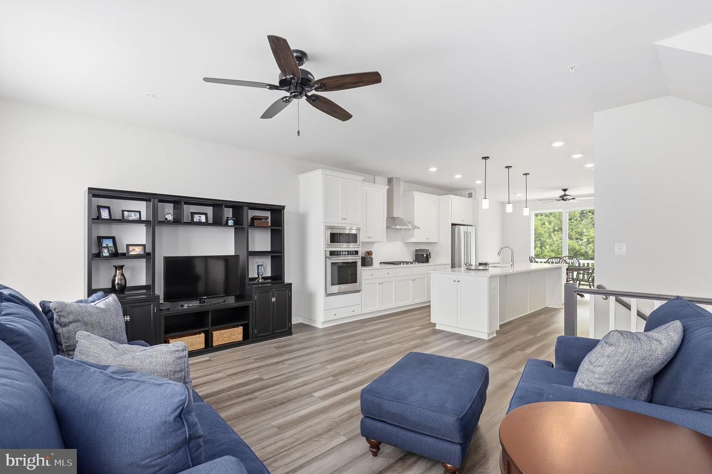 2128 Peace Lily Lane photo 8