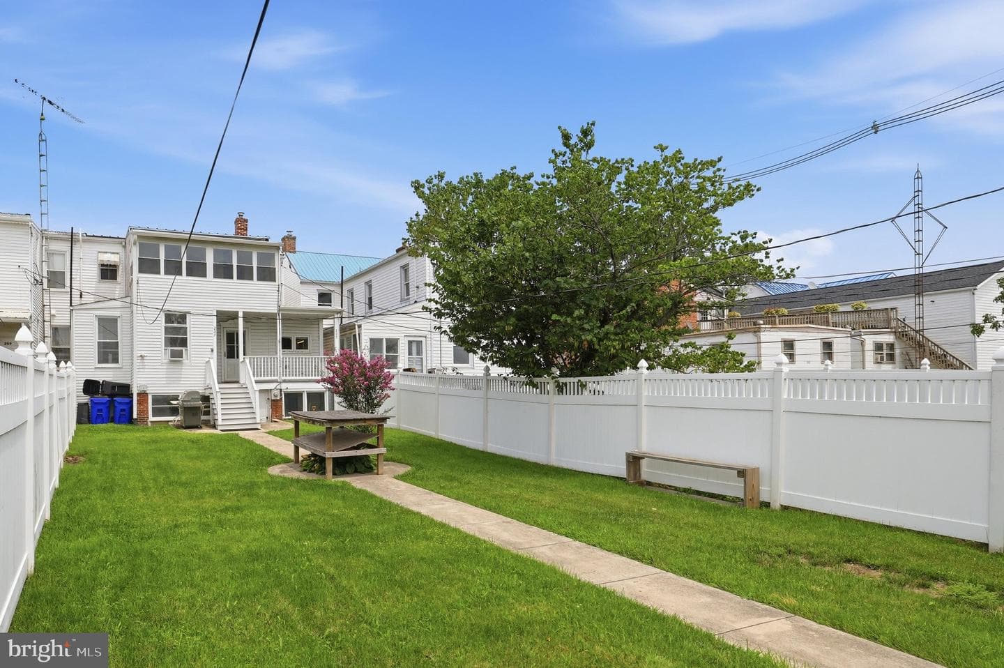 205 Main Thru 207 Street photo 43