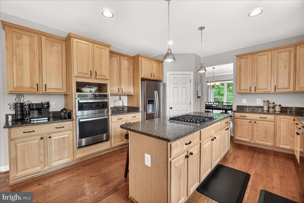 9710 Woodfield Court photo 22