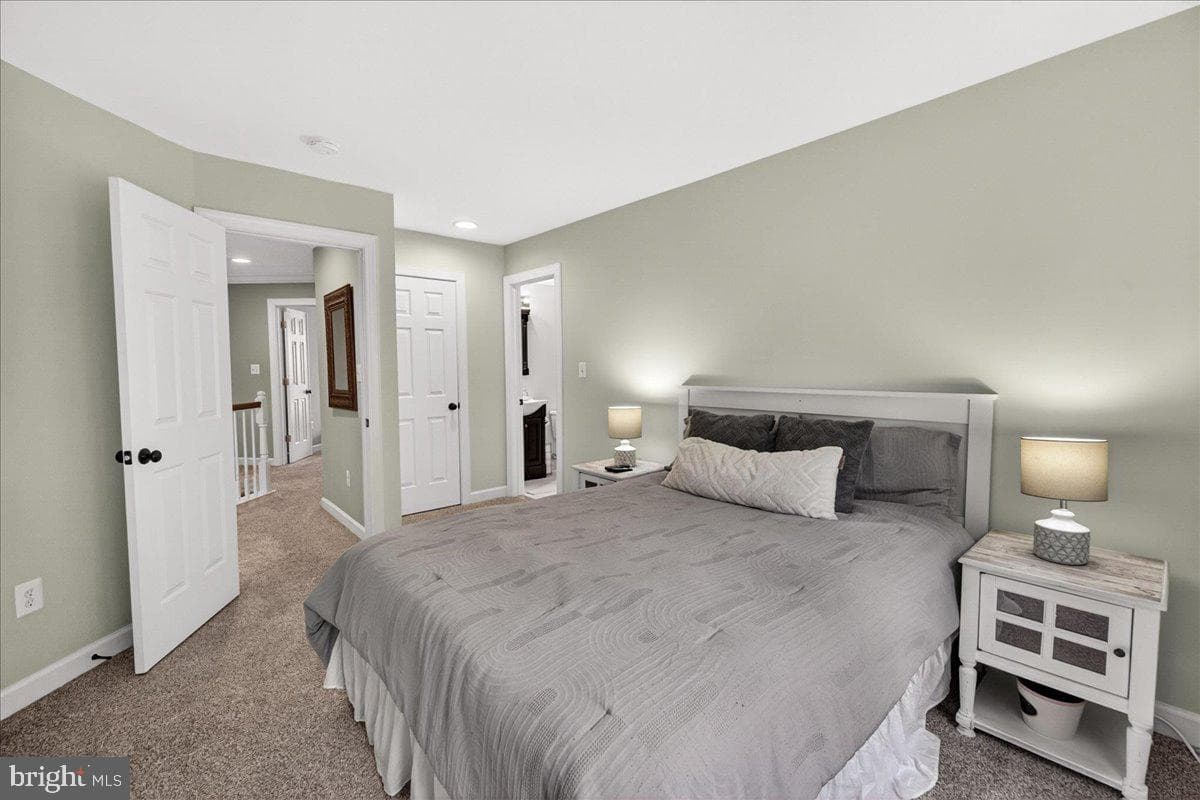 9710 Woodfield Court photo 34