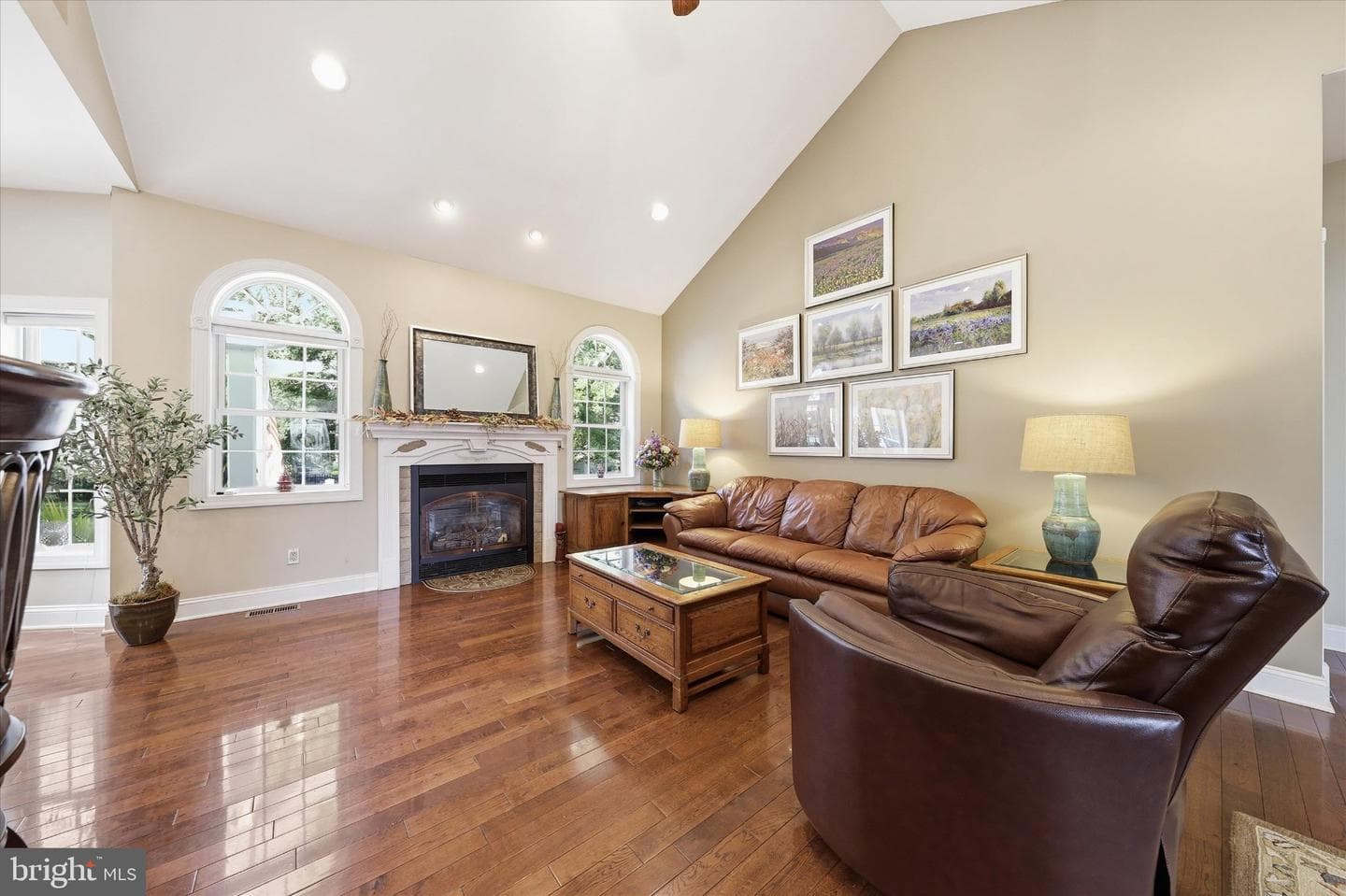 22 E Green Street photo 10