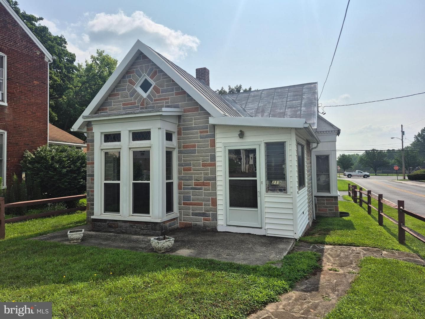 219 S Seton Avenue photo 1