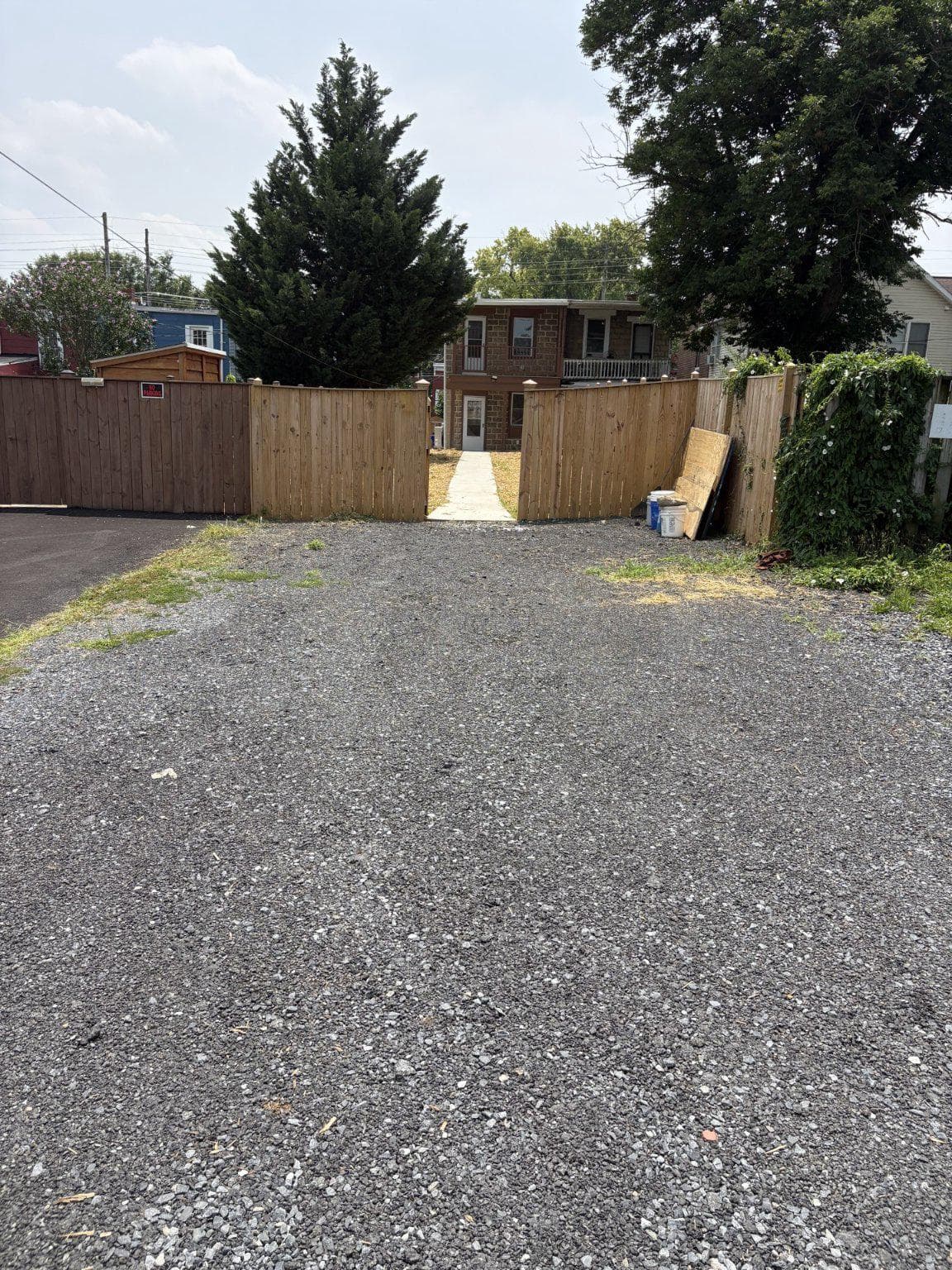 223 E 5th Street photo 32