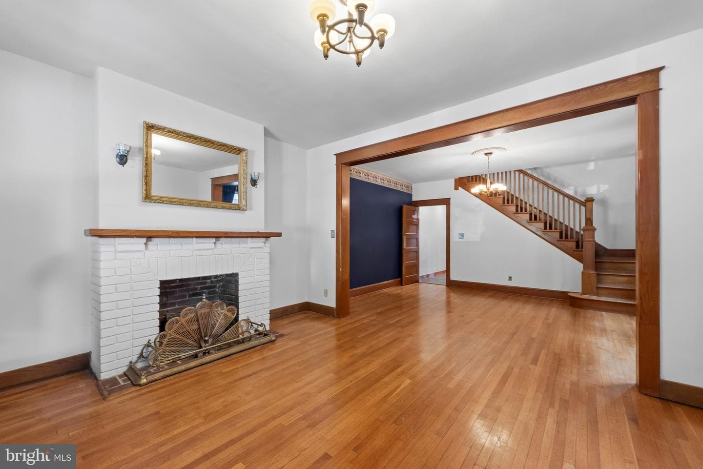 24 College Avenue photo 5