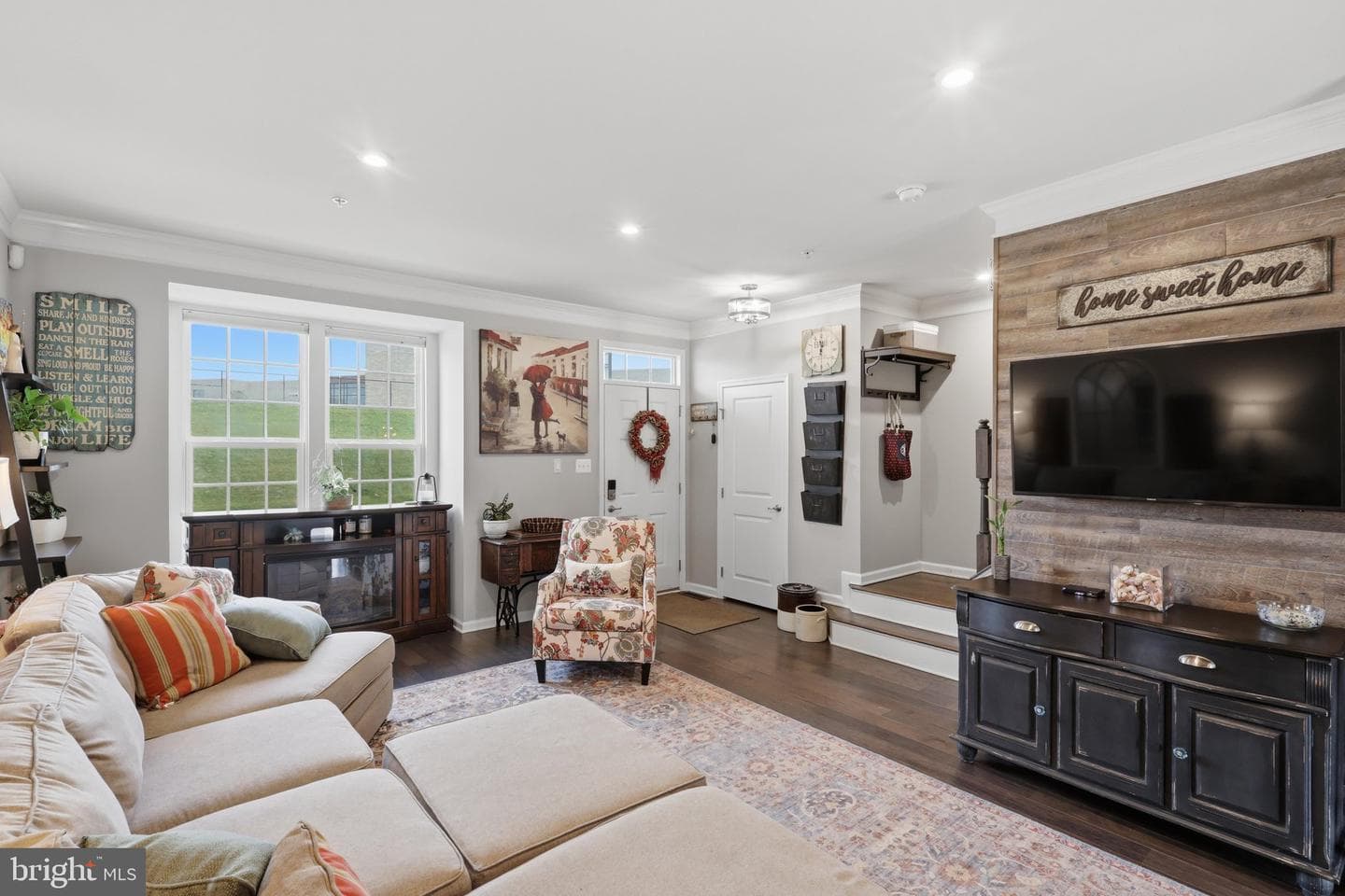 4488 Maidengrass Lane photo 3