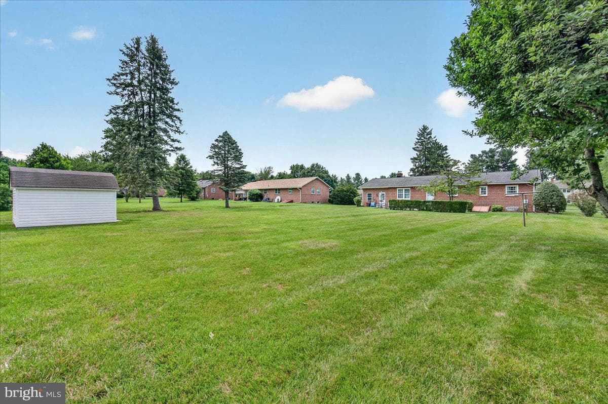 7910 Edgewood Farm Road photo 40
