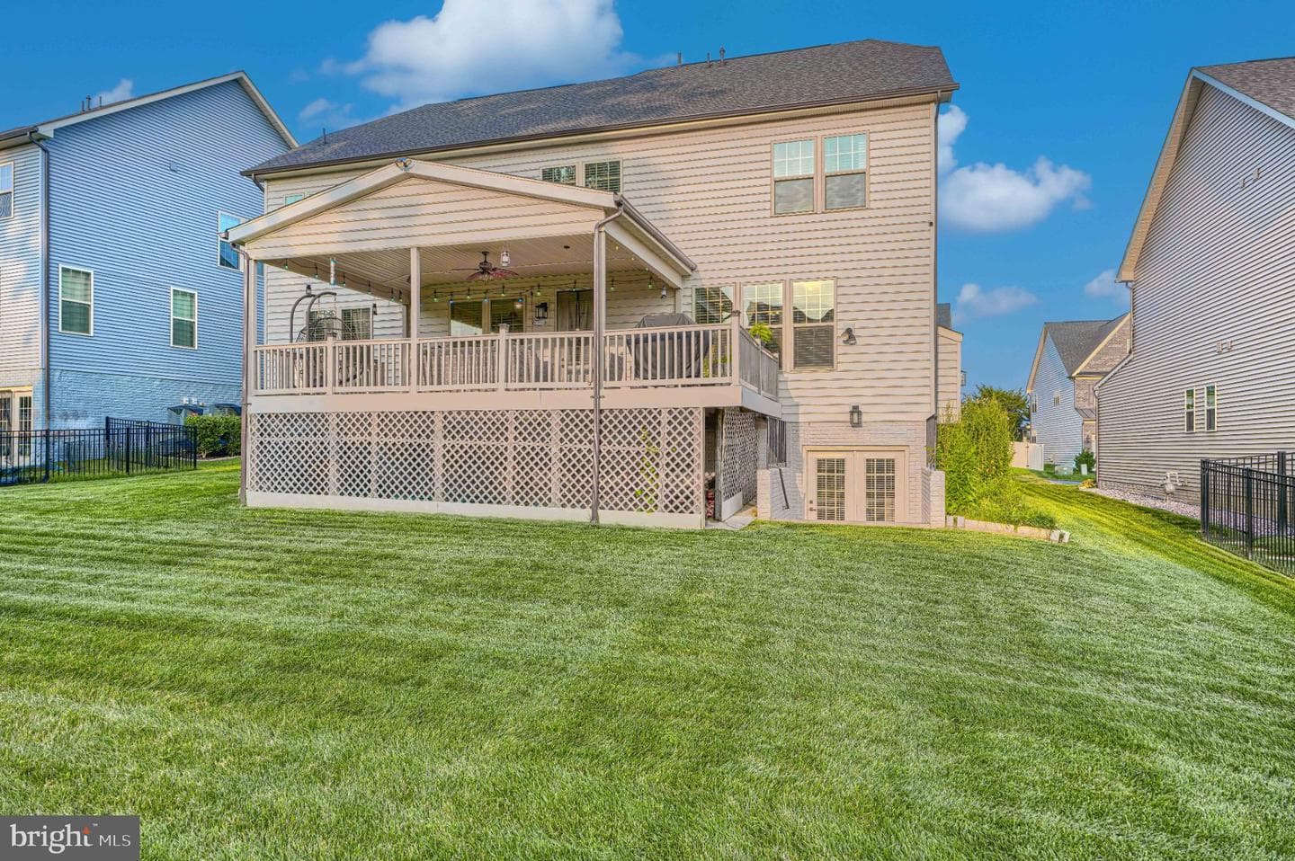 7142 Starmount Way photo 84
