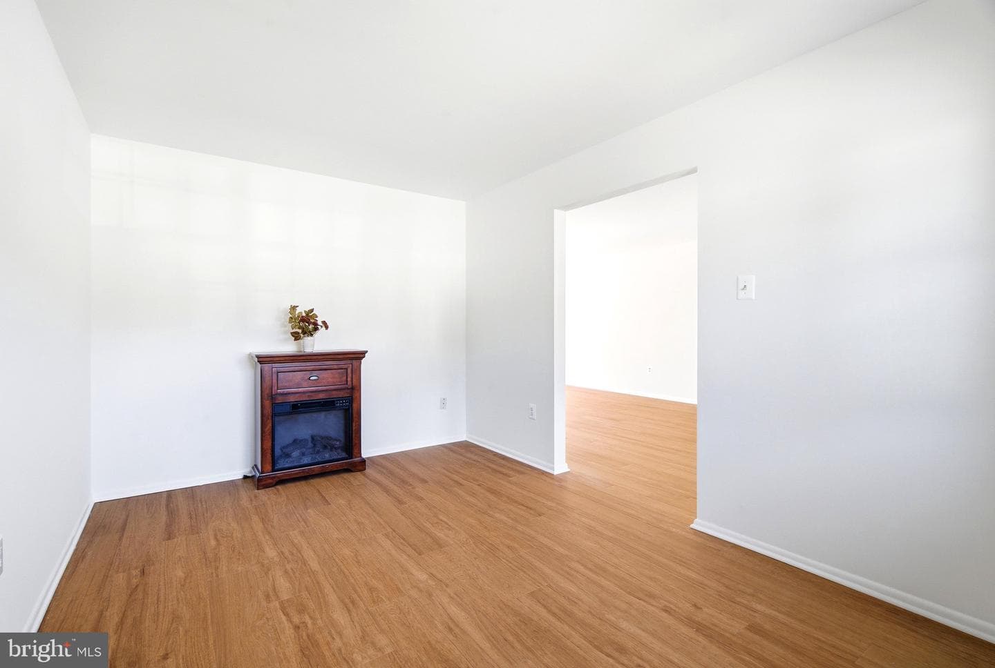 5661 Crabapple Drive photo 11