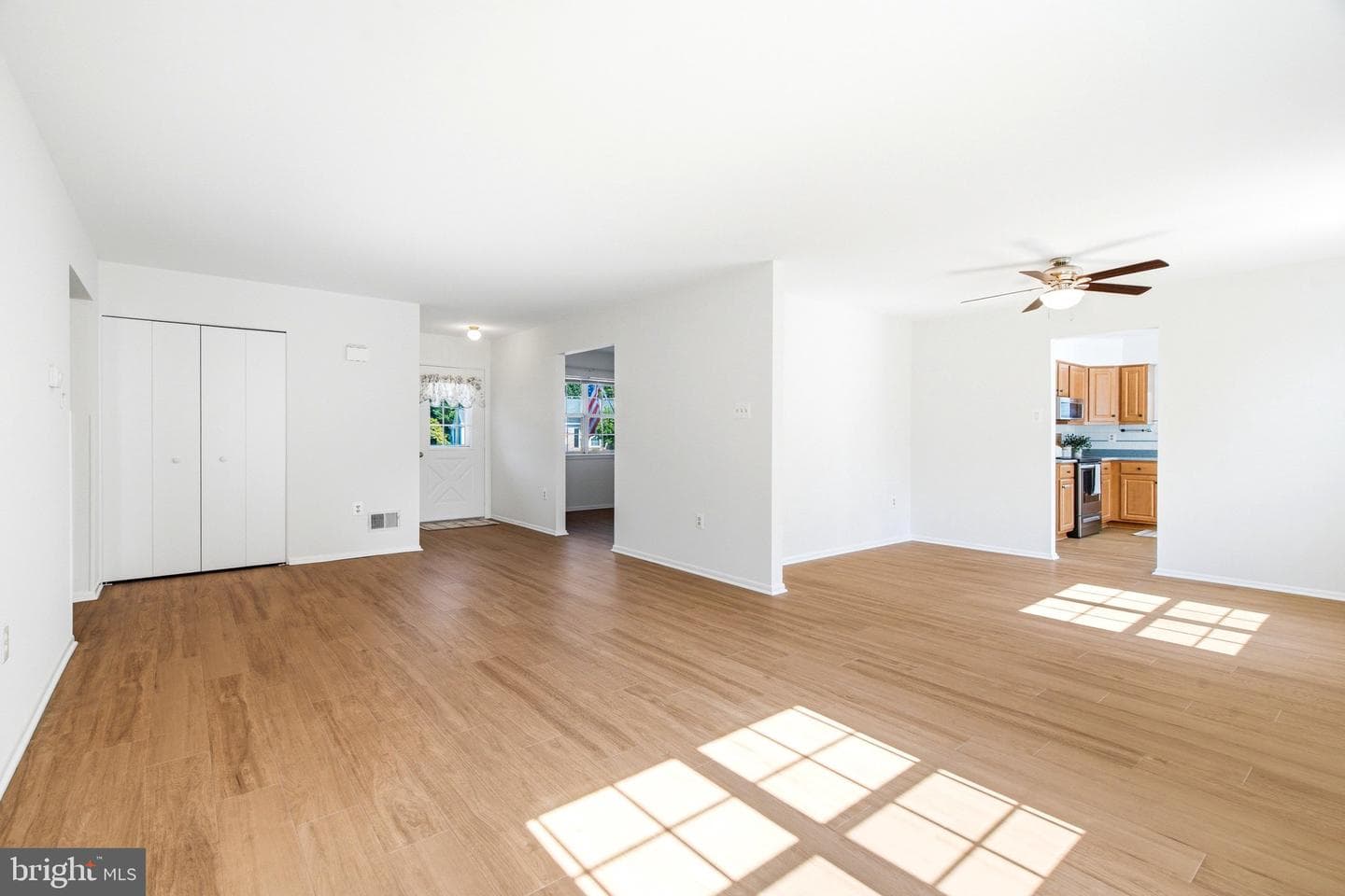 5661 Crabapple Drive photo 9