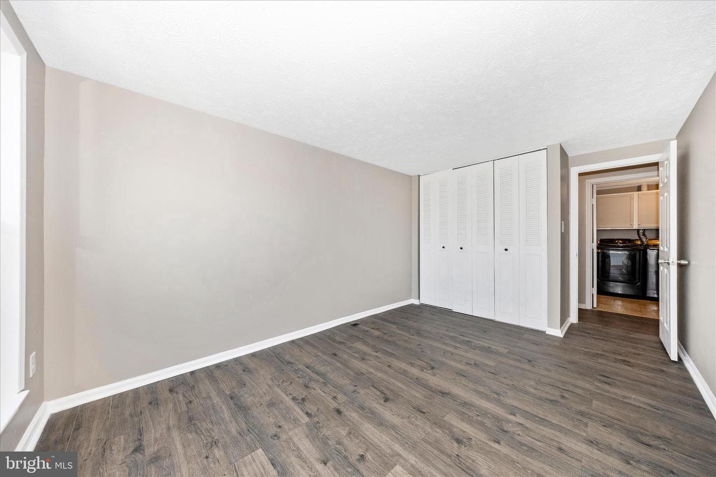 572 Hollyberry Way photo 25