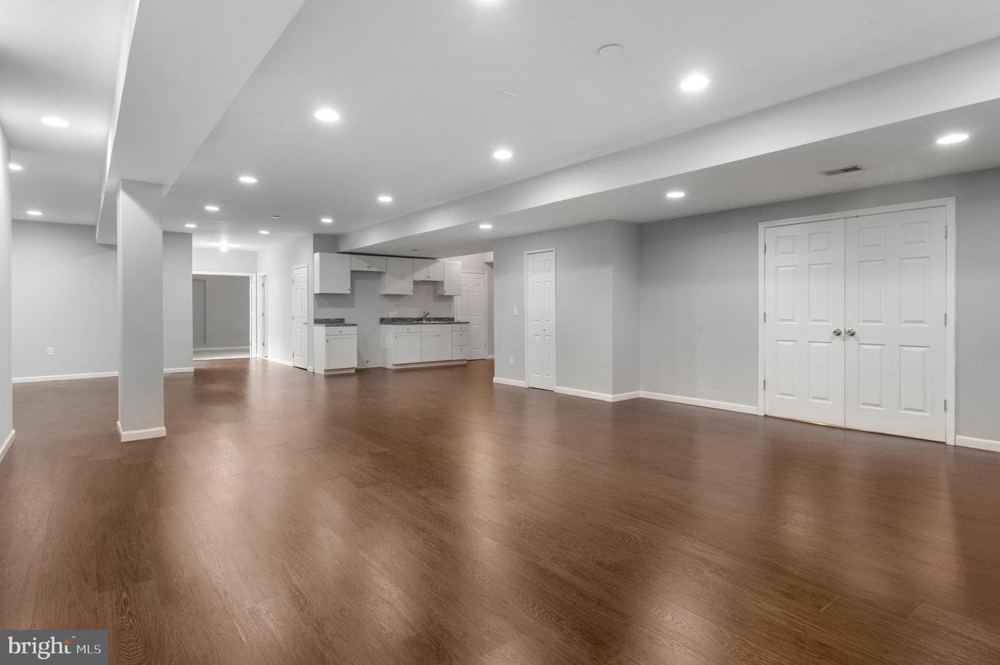 1815 Granby Way photo 3