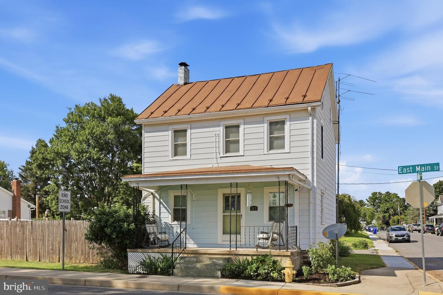 313 E Main Street photo 1