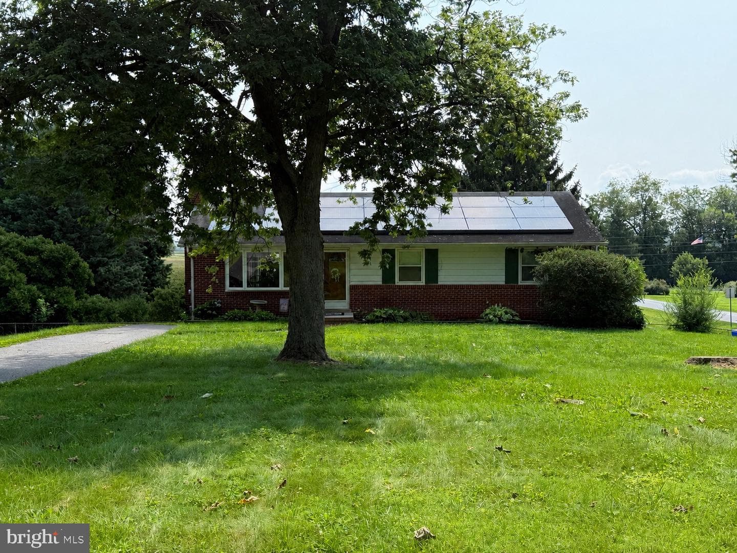 5601 Calvert Drive photo 1