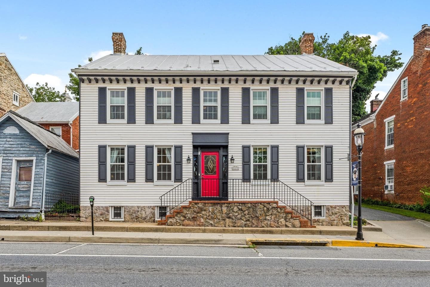 113 E Main Street photo 1