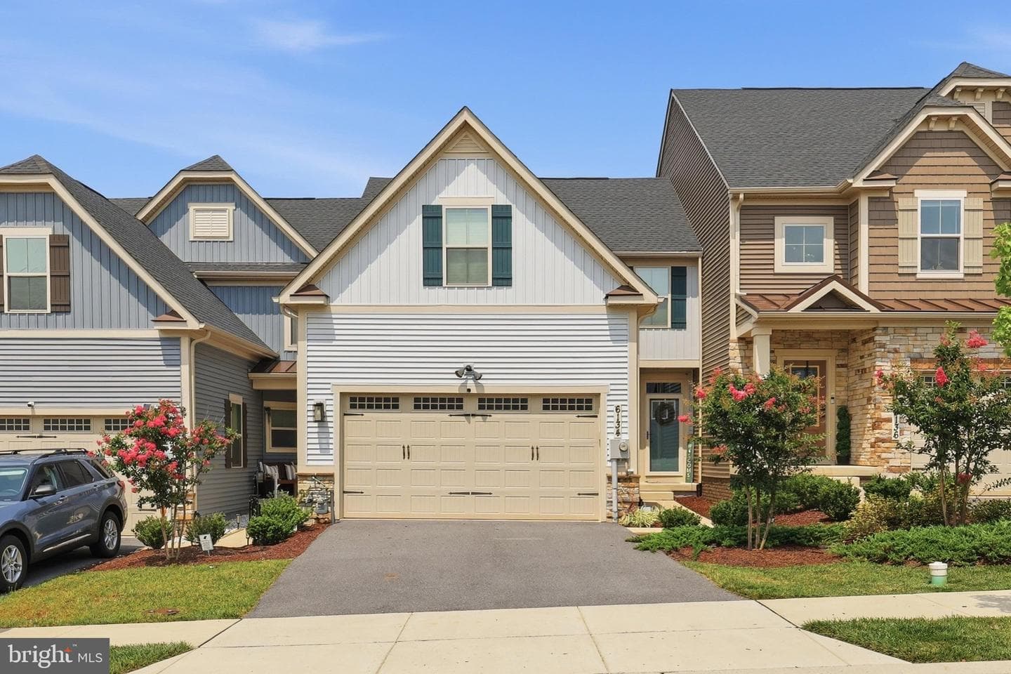 6134 Dock Street photo 1