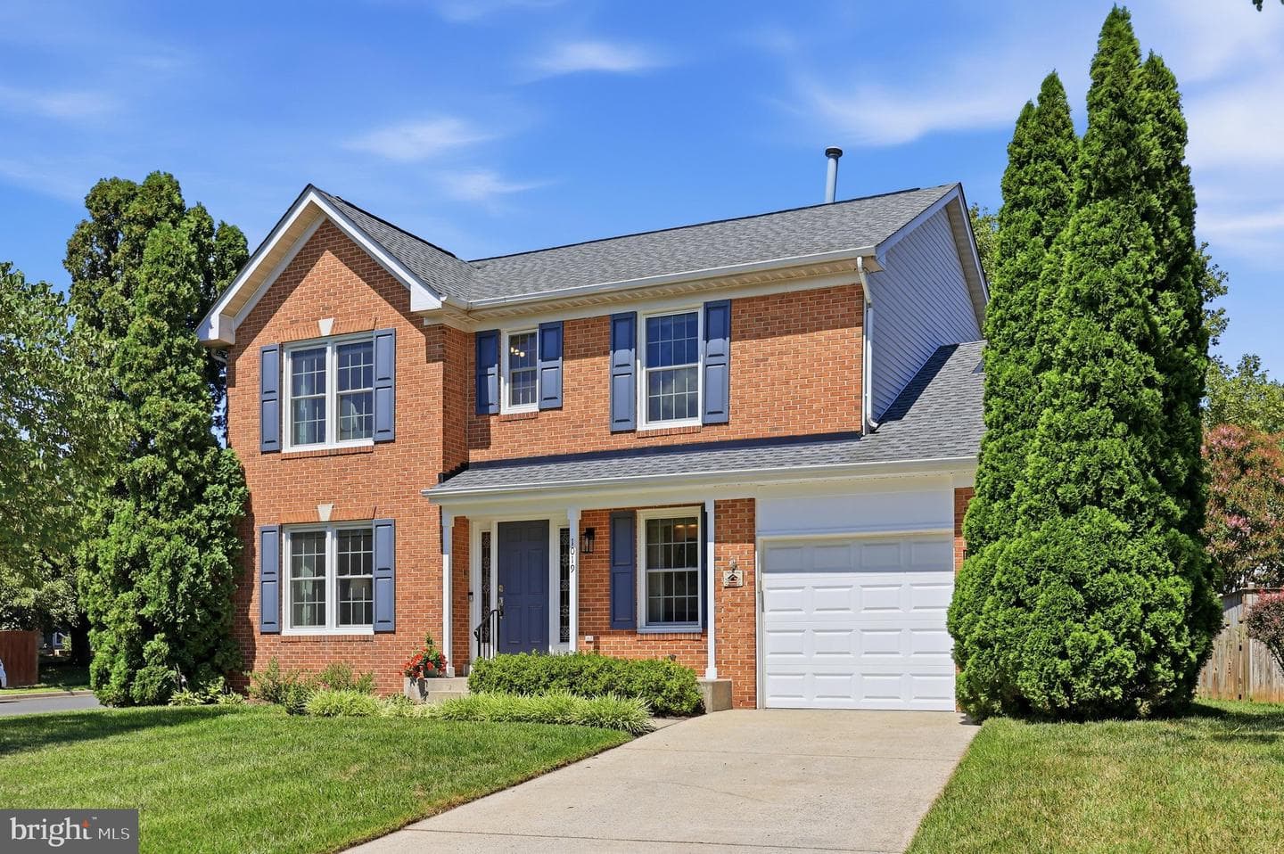 1019 Chinaberry Drive photo 1