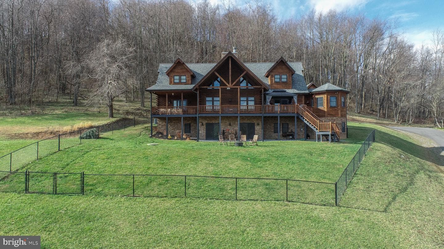 3889 Friendsville Road photo 3