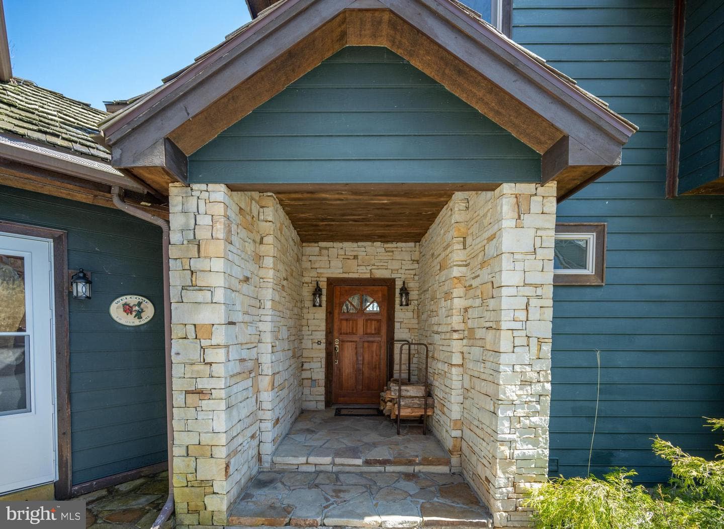188 Highline Drive photo 19