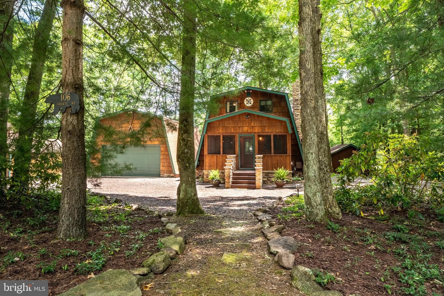 106 Oak Way Road photo 4