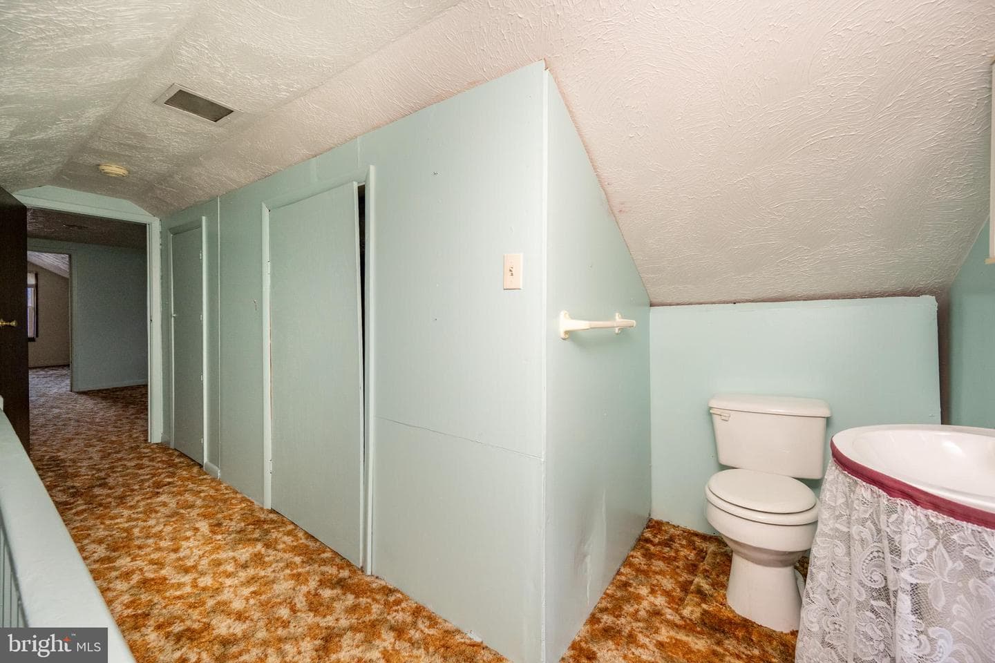 15 D Street photo 34