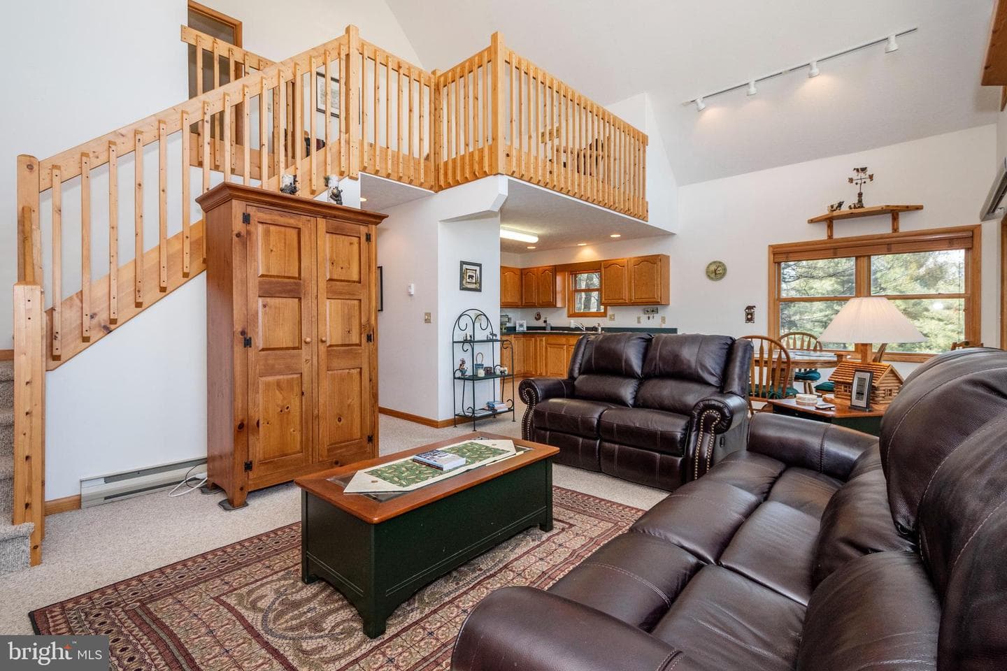 360 Glen Meadow Road photo 8