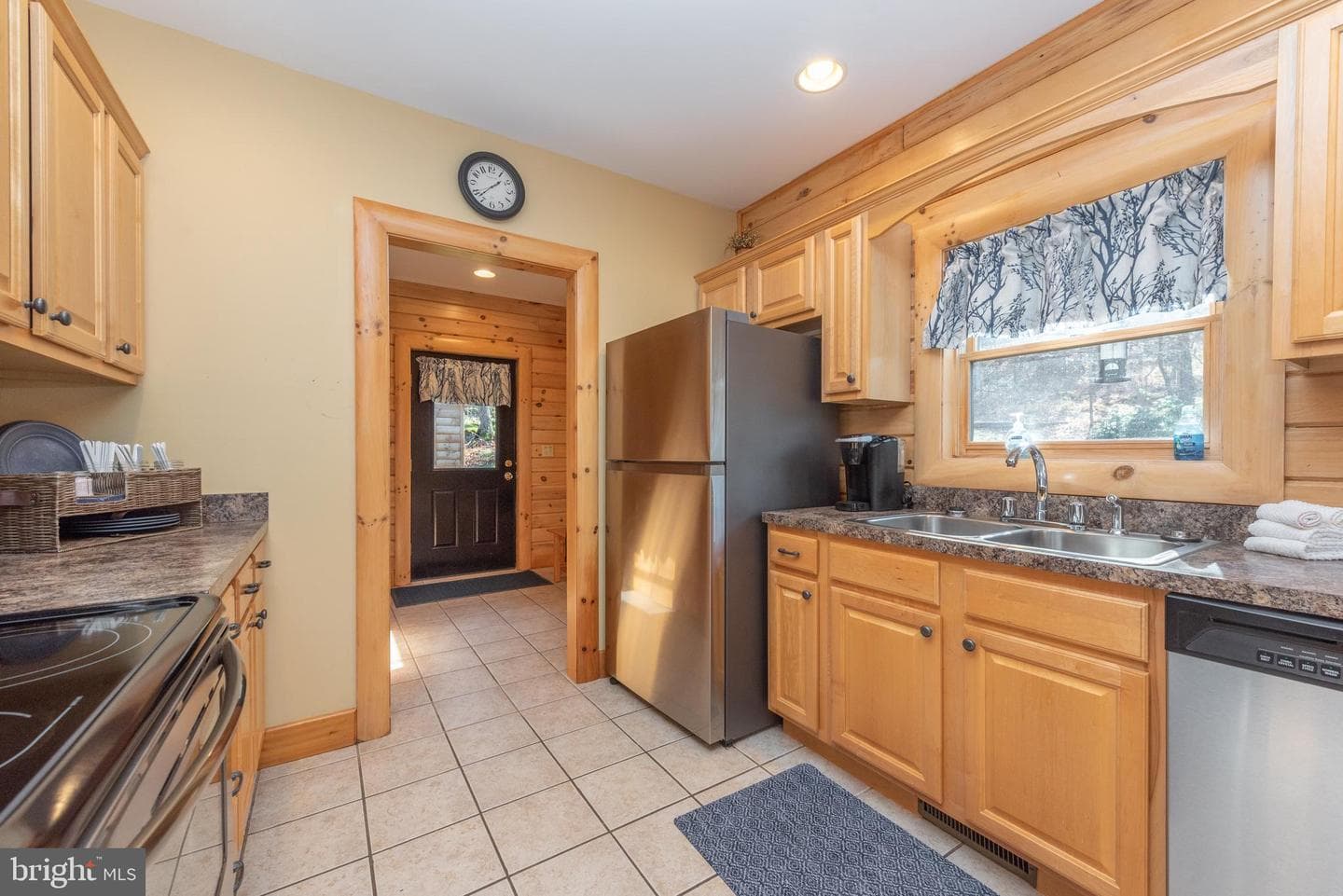 155 Basswood Way photo 27