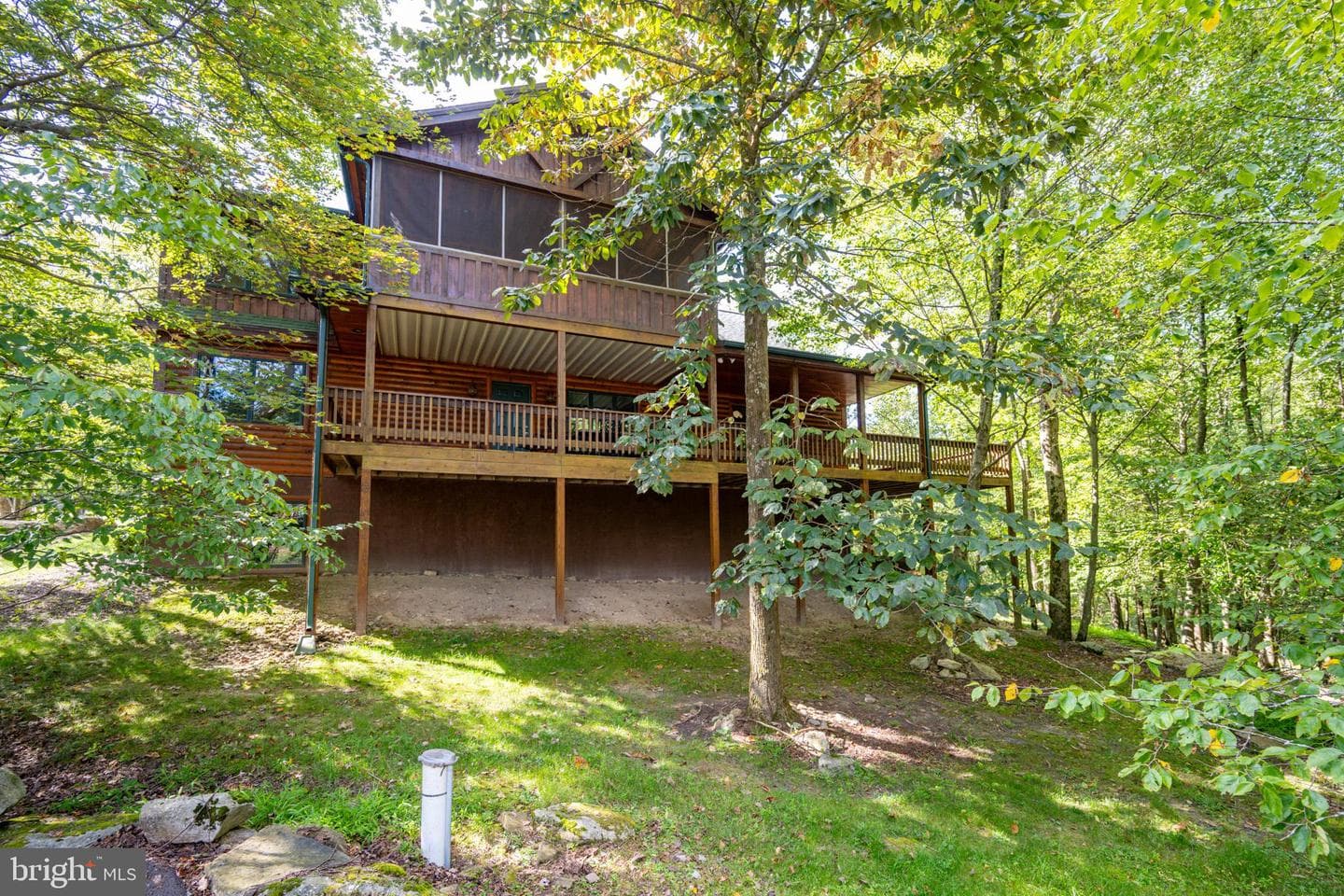 102 Mountainview Court photo 2