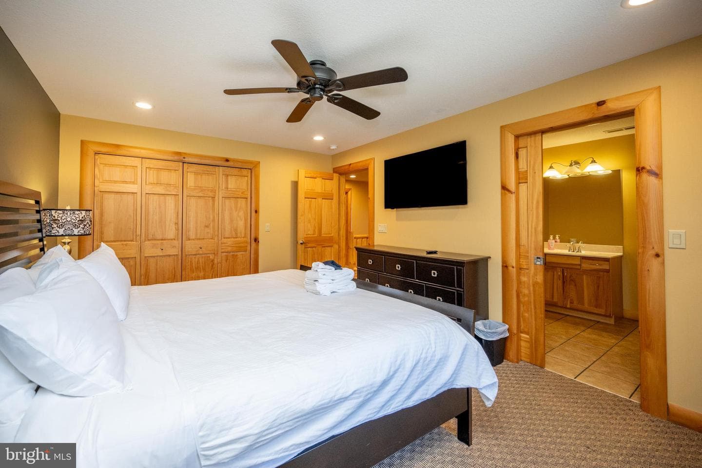 102 Mountainview Court photo 41