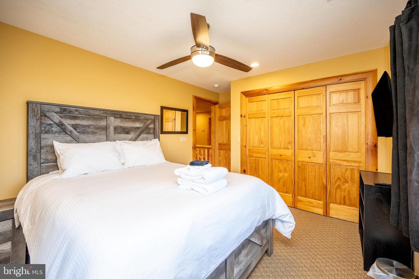 102 Mountainview Court photo 46