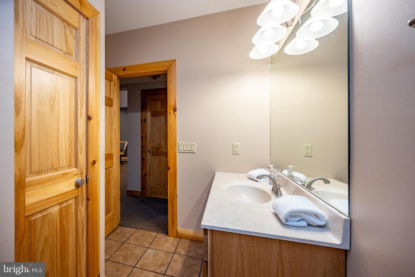 102 Mountainview Court photo 86