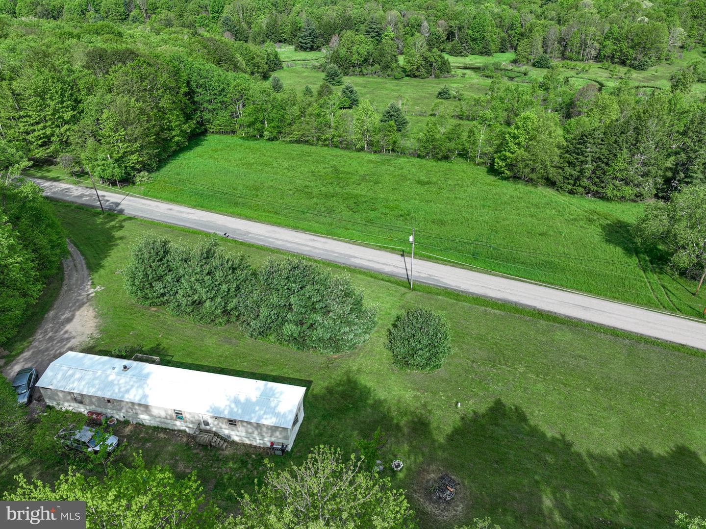 490 Meyersdale Road photo 3