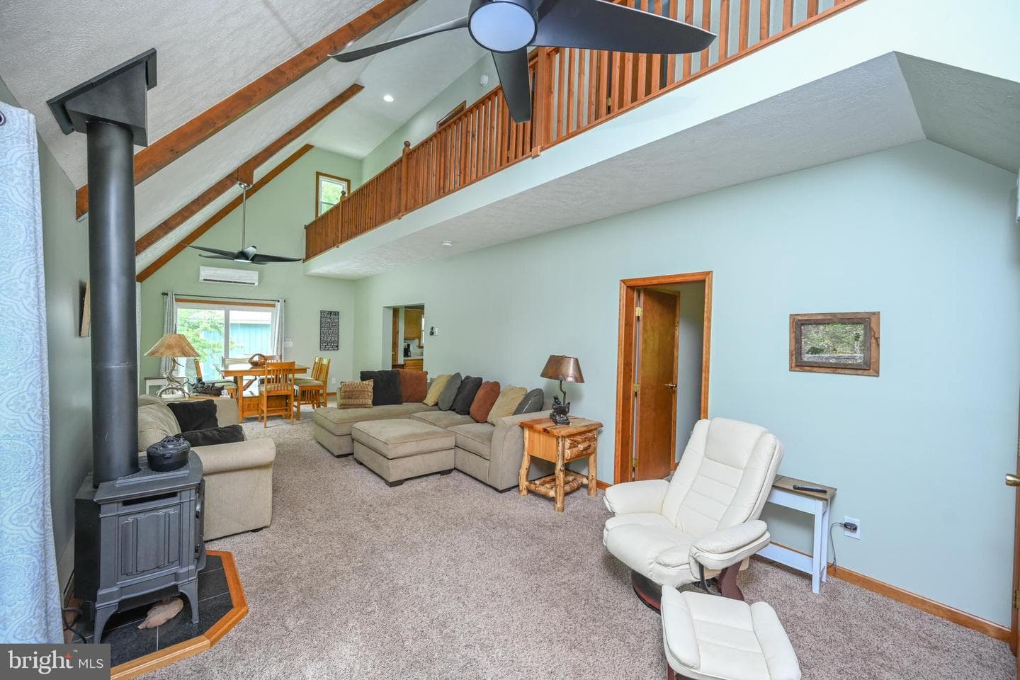 590 Bearfoot photo 5
