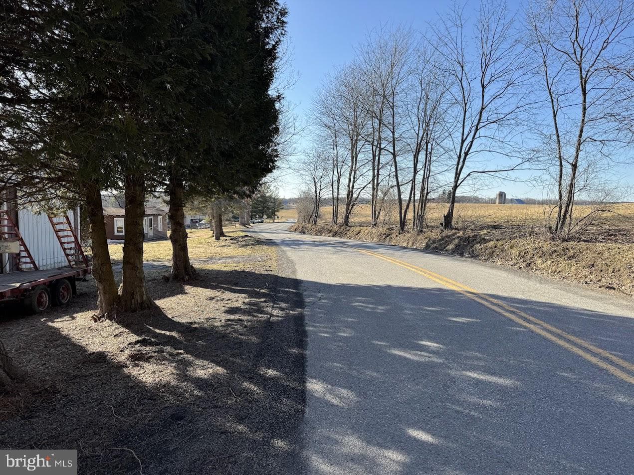 1570 Garrett Road photo 3