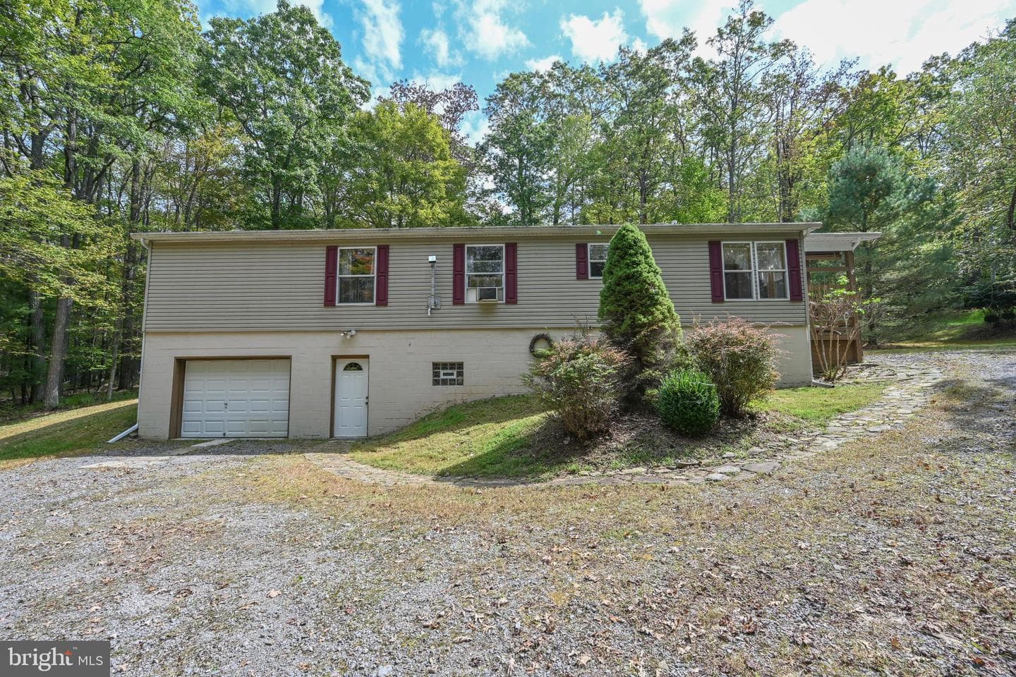 332 High Point Drive photo 81