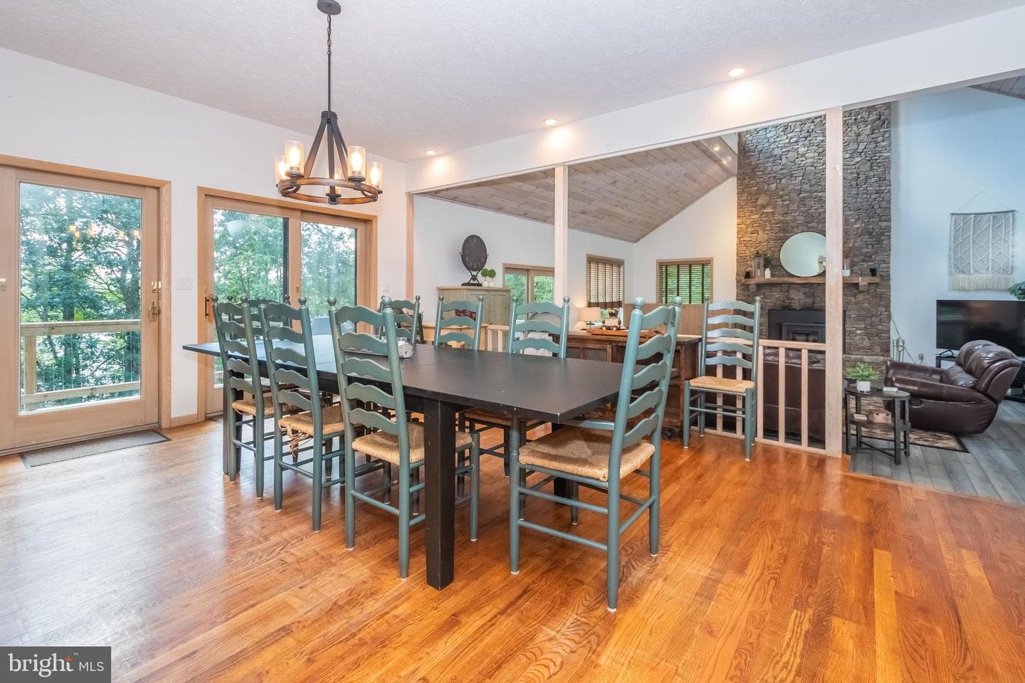 2345 Marsh Hill Road photo 9