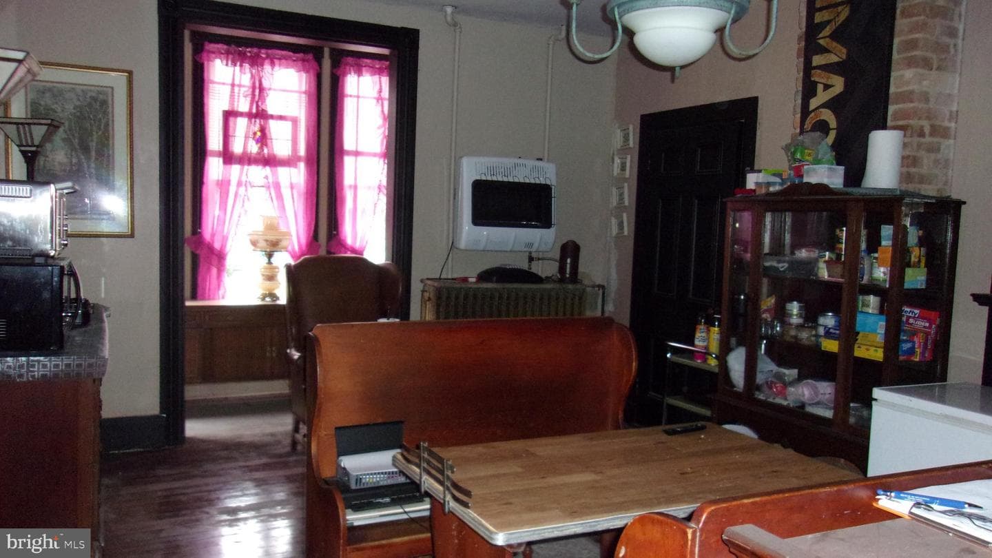 108 Knight Street photo 18