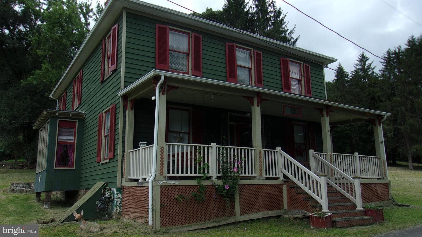 108 Knight Street photo 3