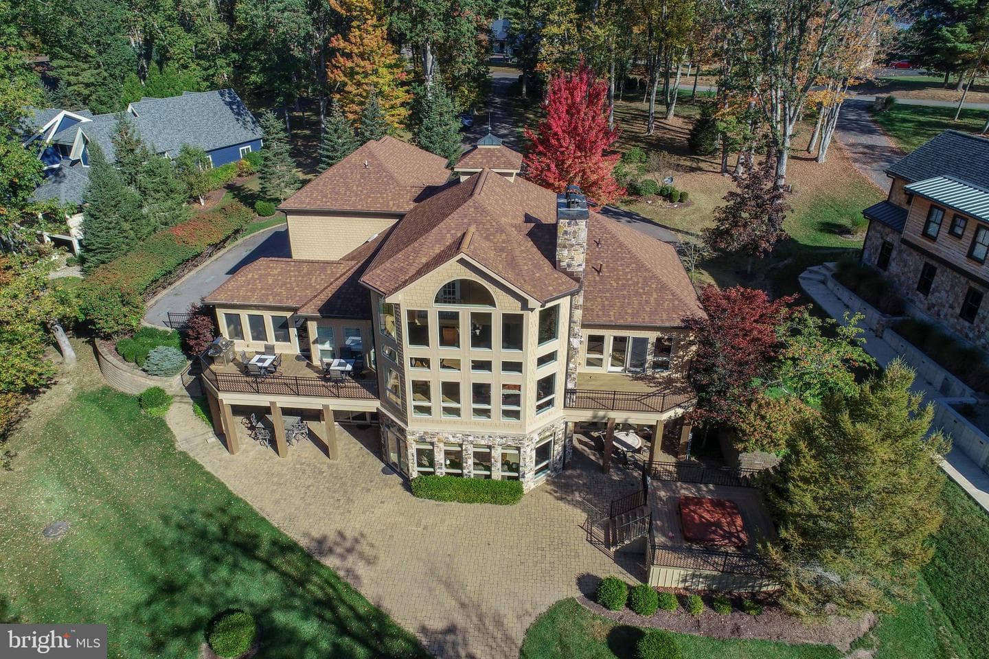 870 Holy Cross Drive photo 3