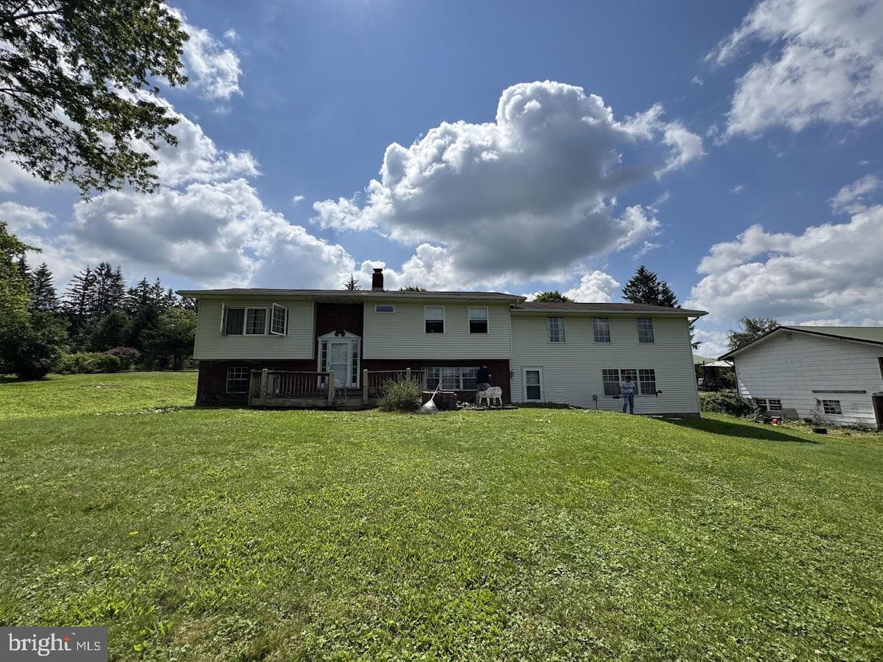 111 Knoll Crest Heights Drive photo 3