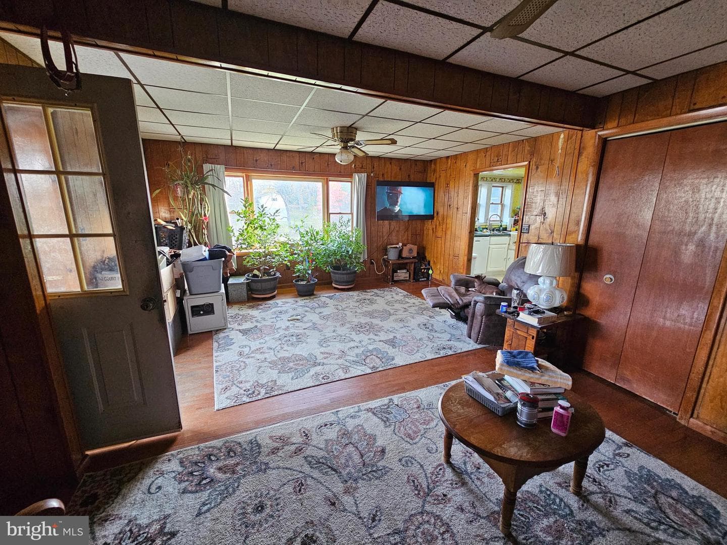 204 E St photo 4
