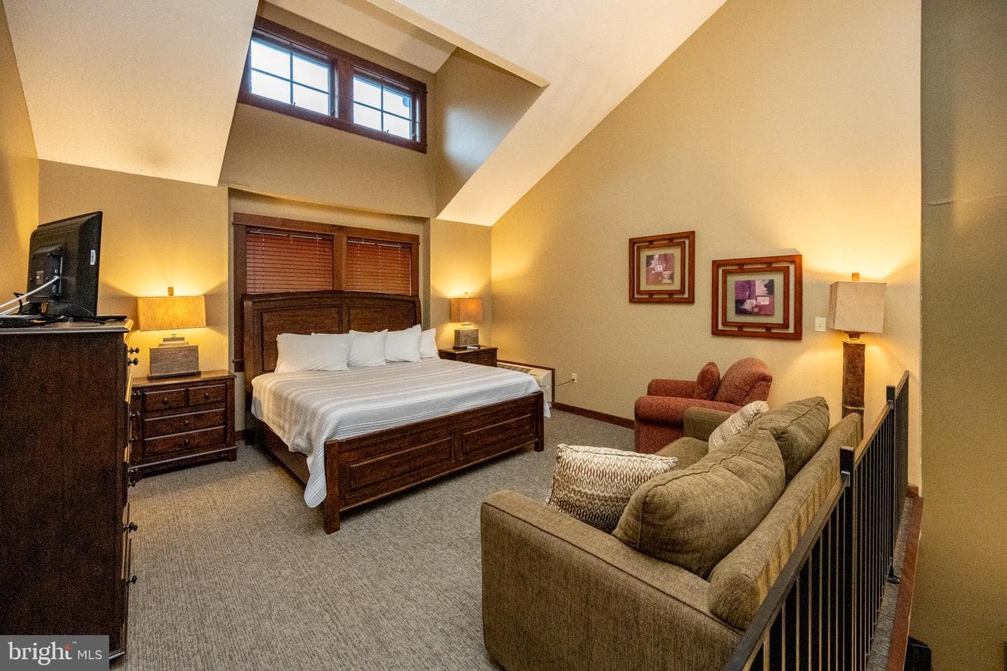 565 Glendale Road #b206, Oakland