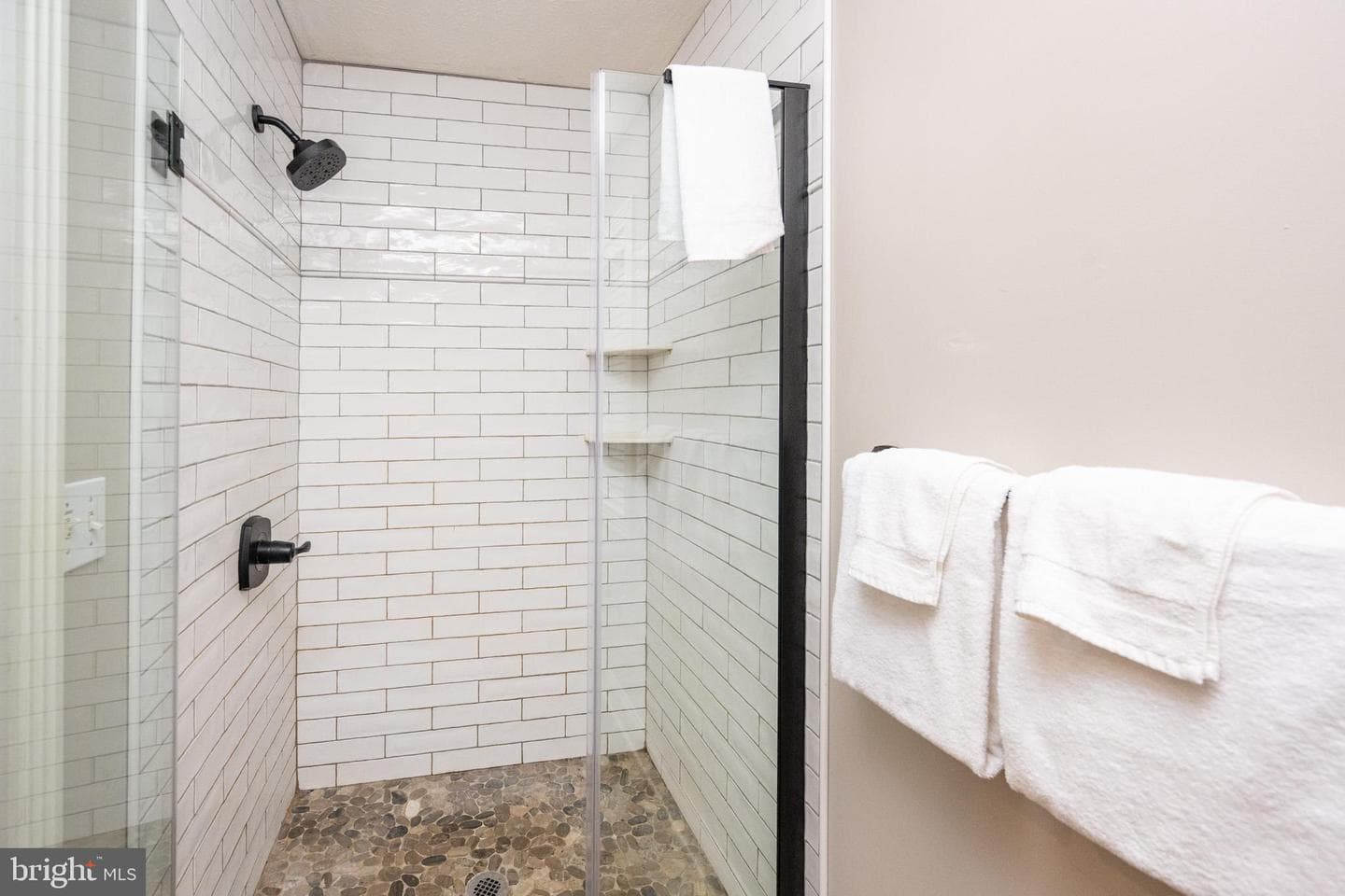209 Glendale Road photo 46