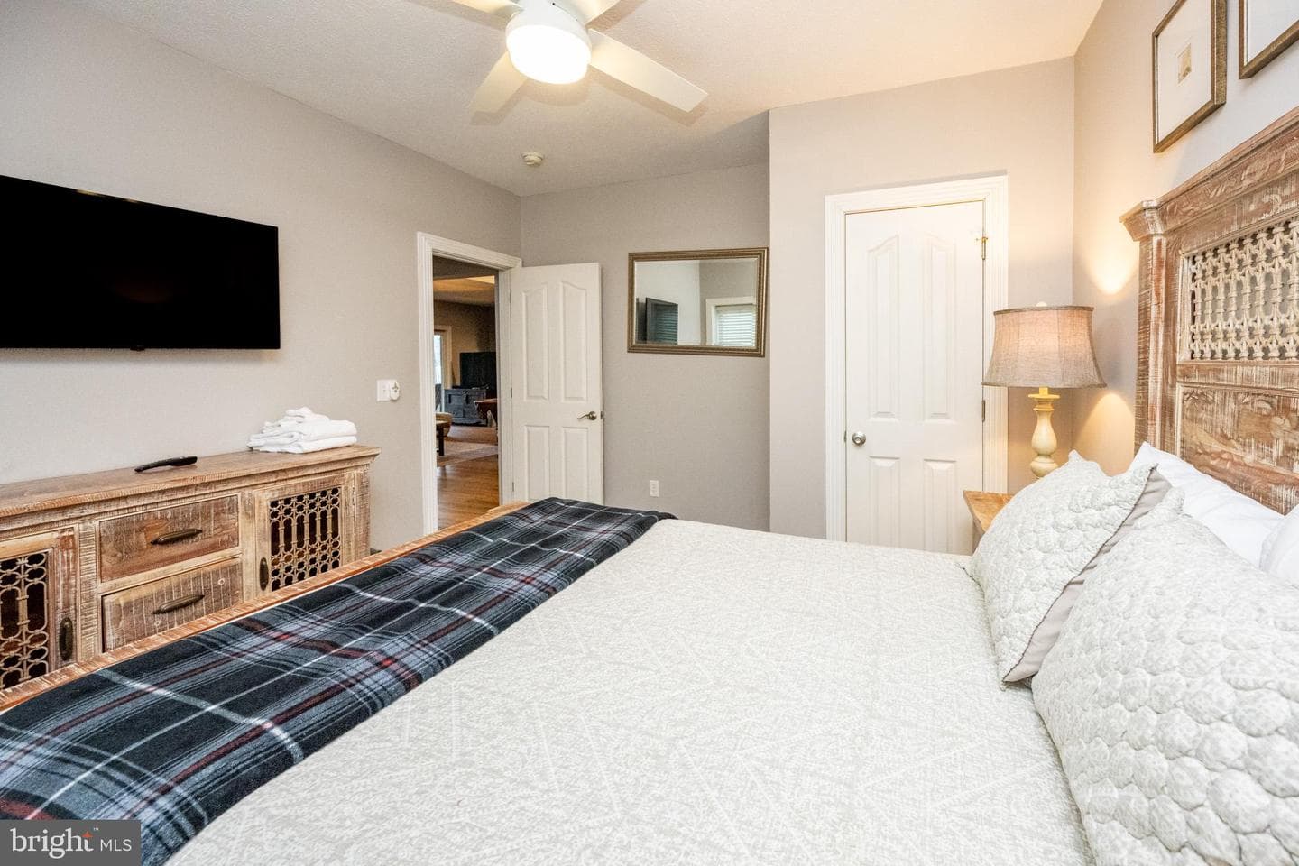 209 Glendale Road photo 72