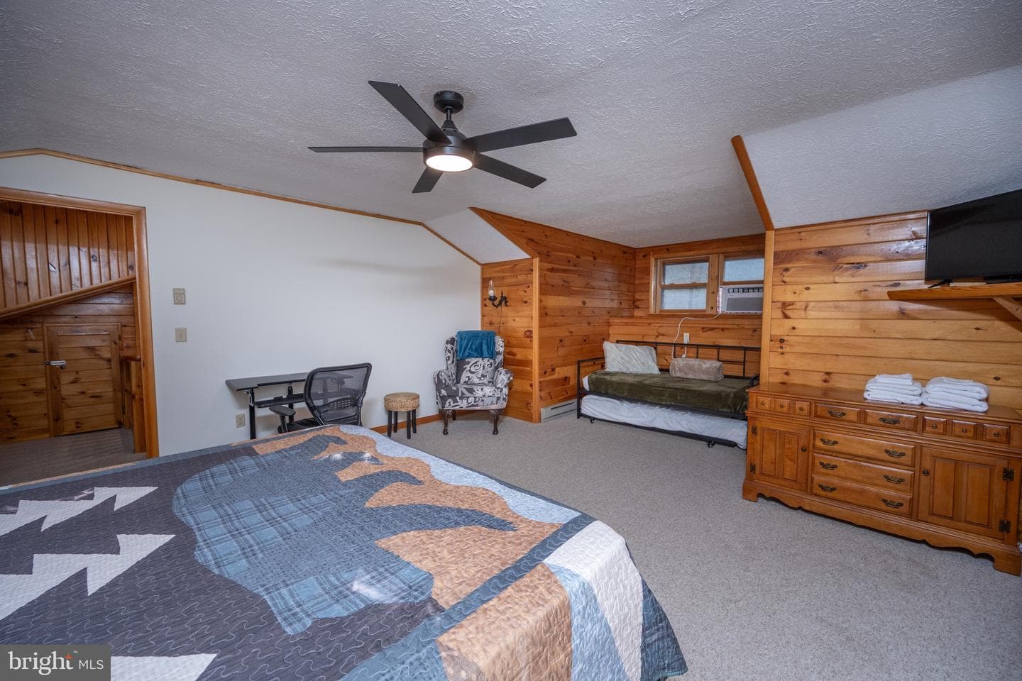 526 Gleanings Drive photo 31