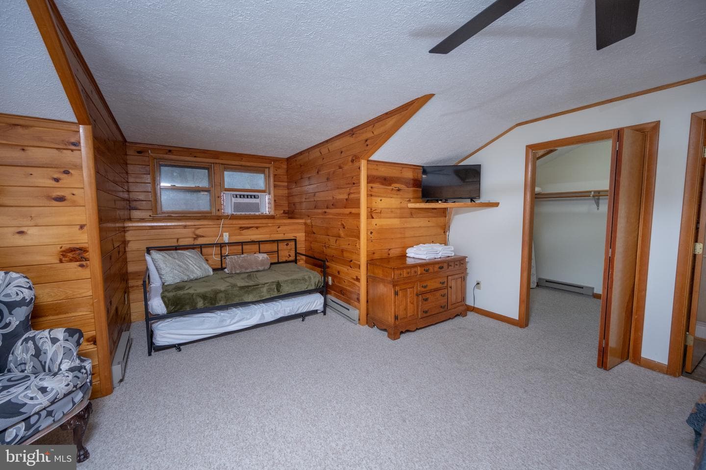526 Gleanings Drive photo 33