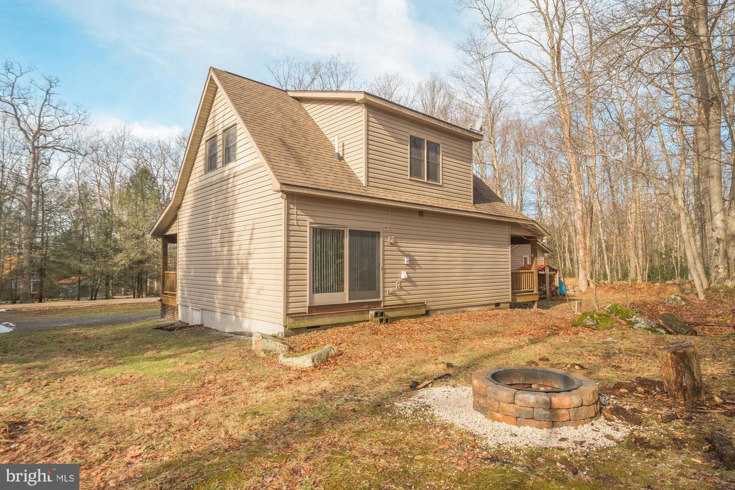 931 Black Oak Drive photo 3