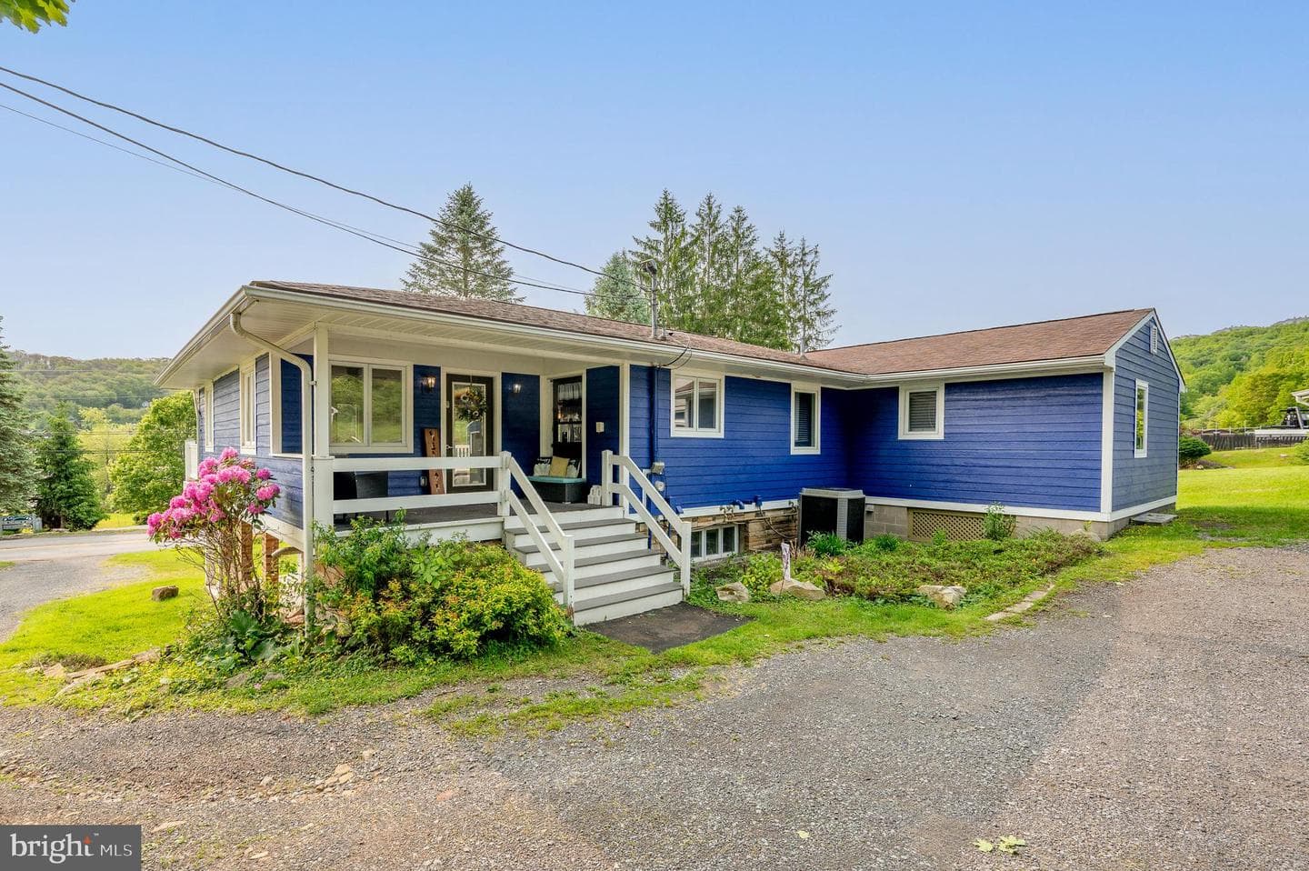 926 Marsh Hill Road photo 4