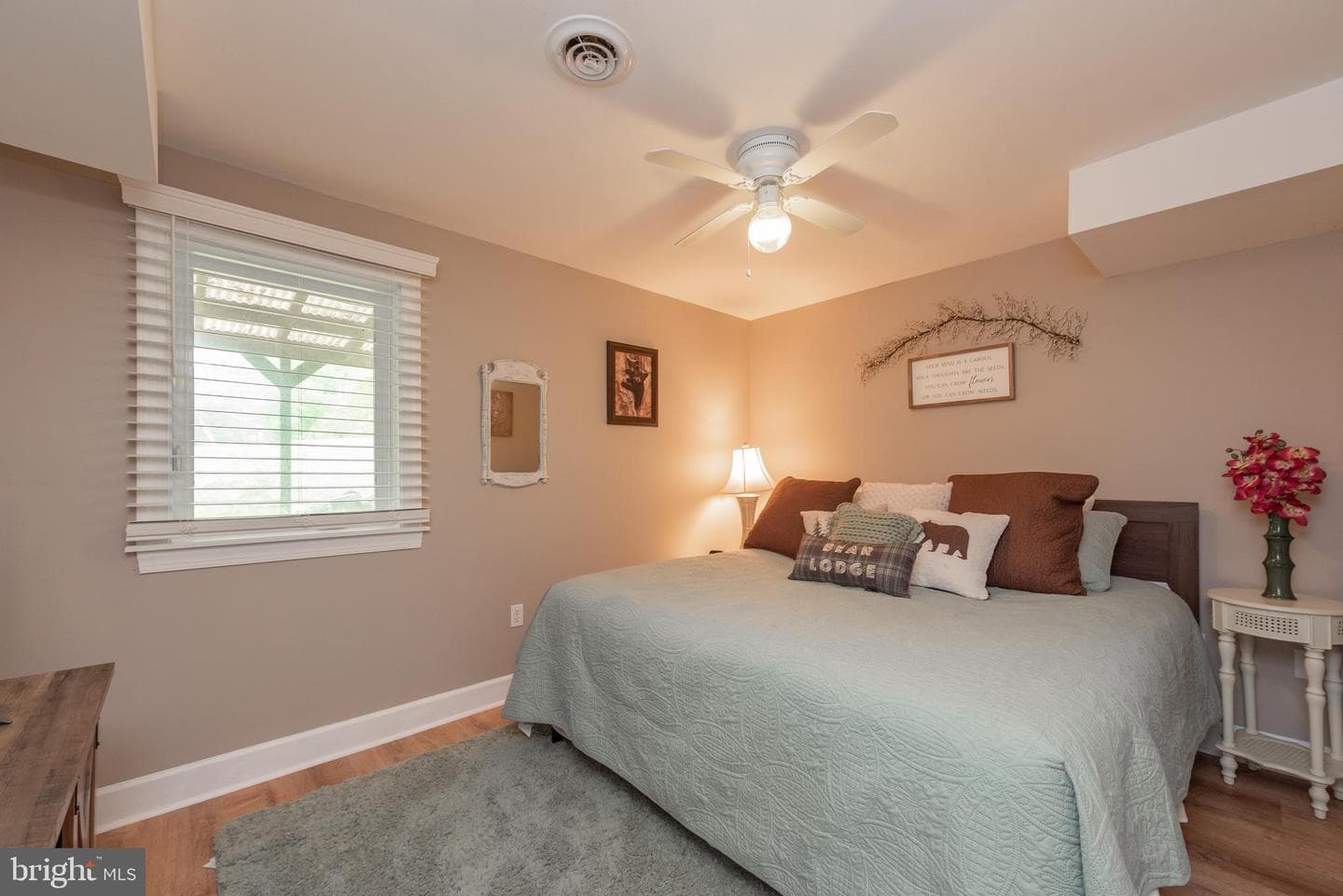 926 Marsh Hill Road photo 47
